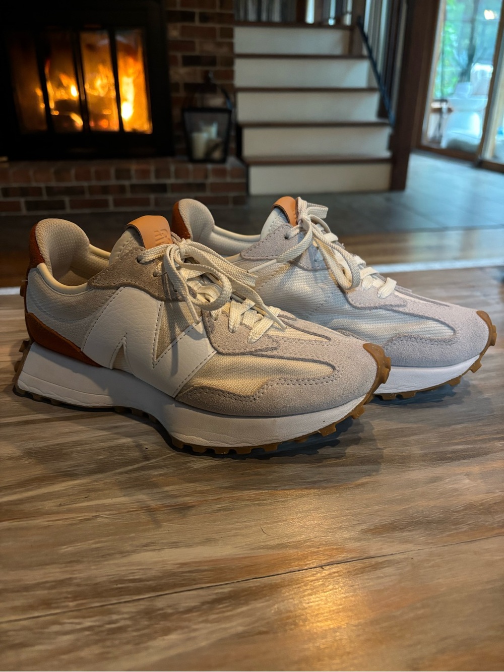 New Balance Women's White and Tan Retro Runner Sneakers